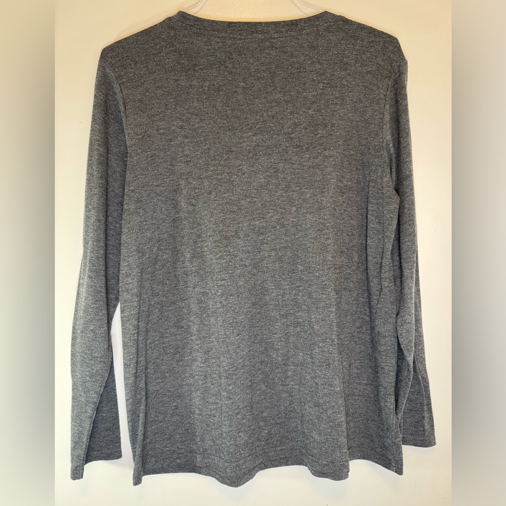Gray Long Sleeve Shirt with "GOOD VIBES" Blue Rainbow Graphics Women's Medium M - Picture 8 of 10